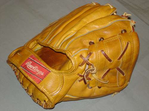 Mickey Mantle Rawlings MM6 Back